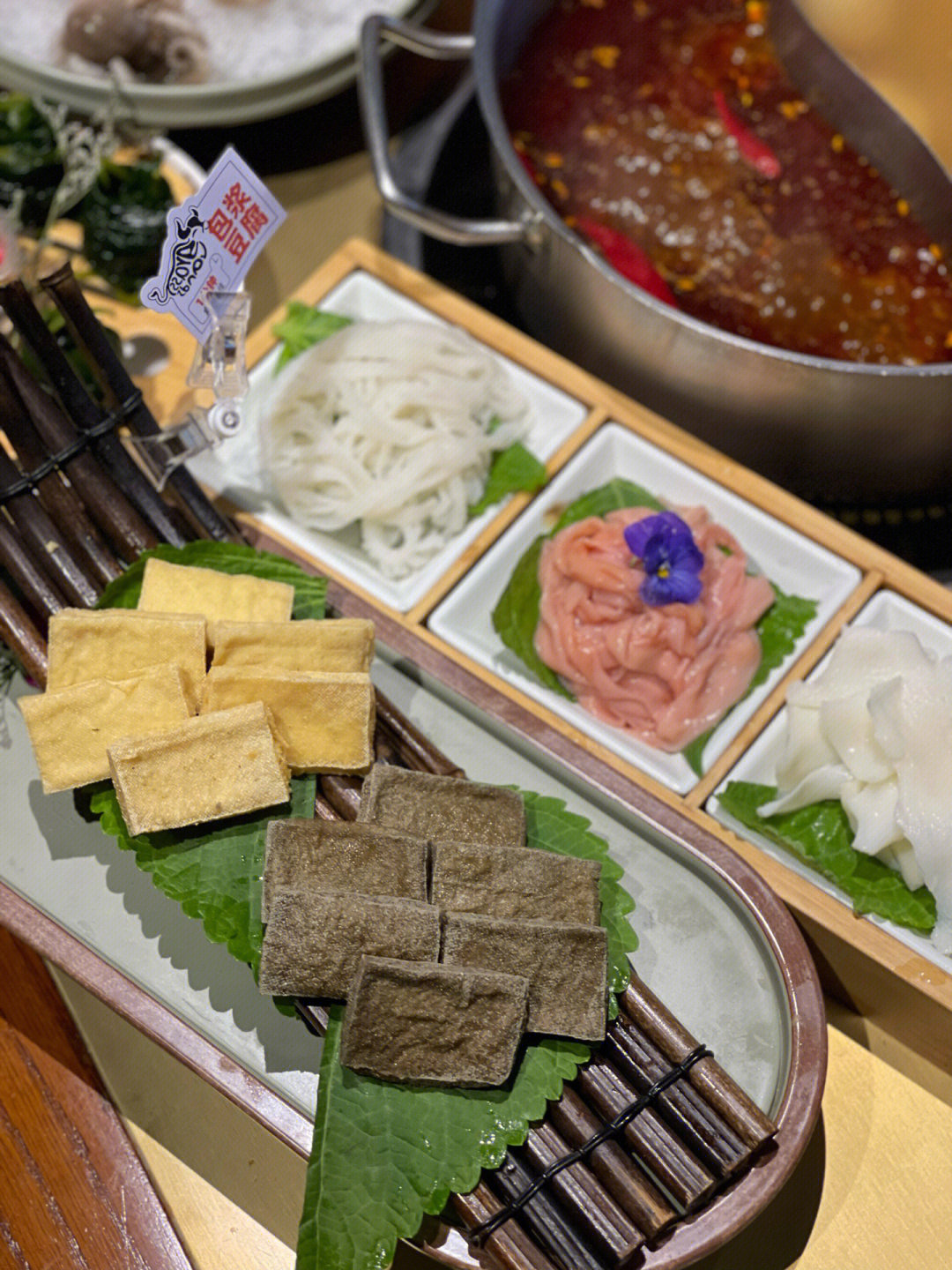 昆明美食|富源涮牛肉火锅97全靠回头客_美食_牛肉